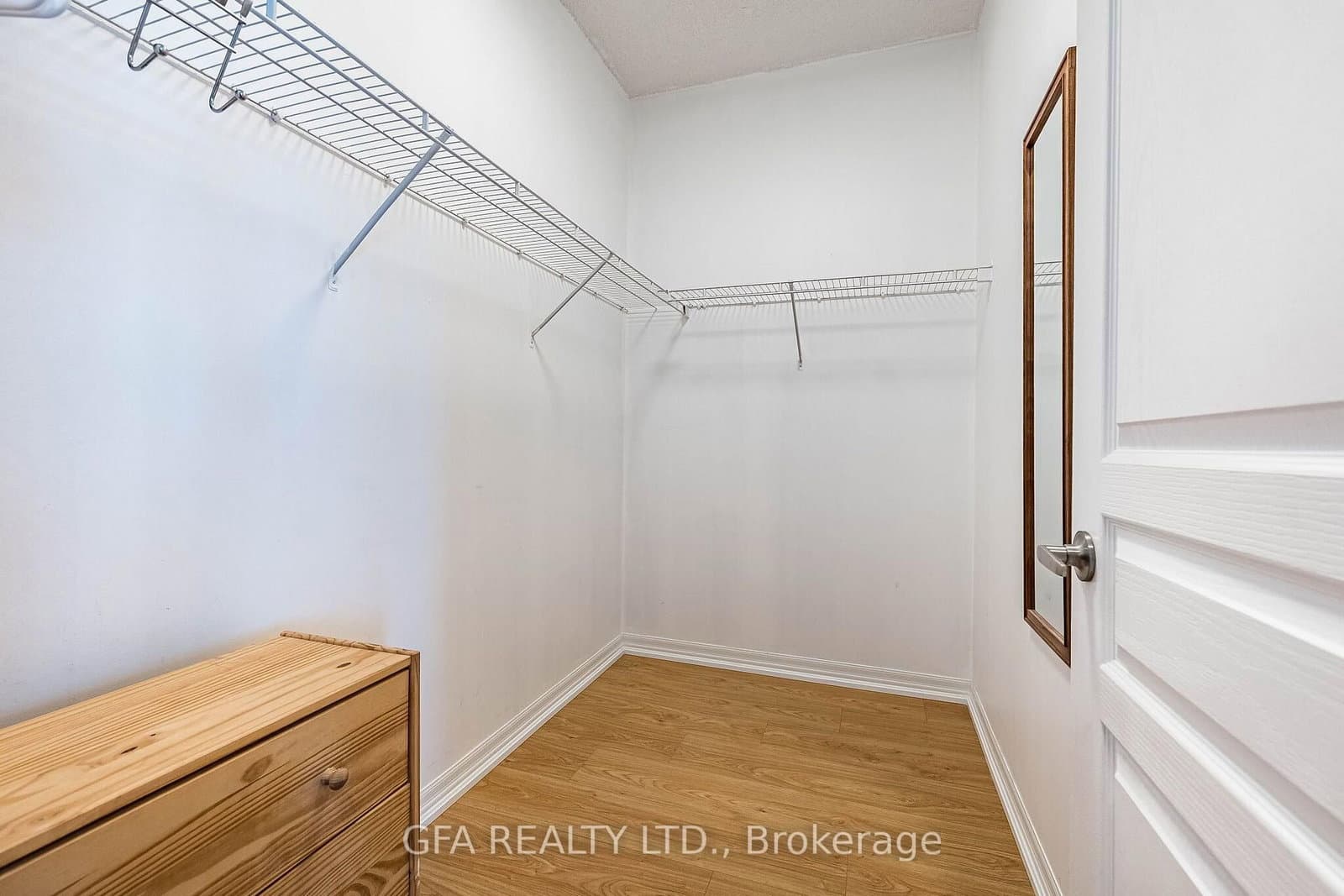3939 Duke Of York Boulevard, Unit 306 thumbnail 25