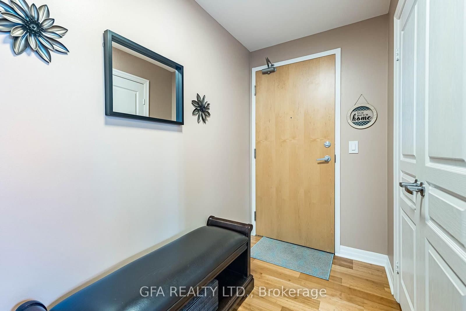 3939 Duke Of York Boulevard, Unit 306 thumbnail 4