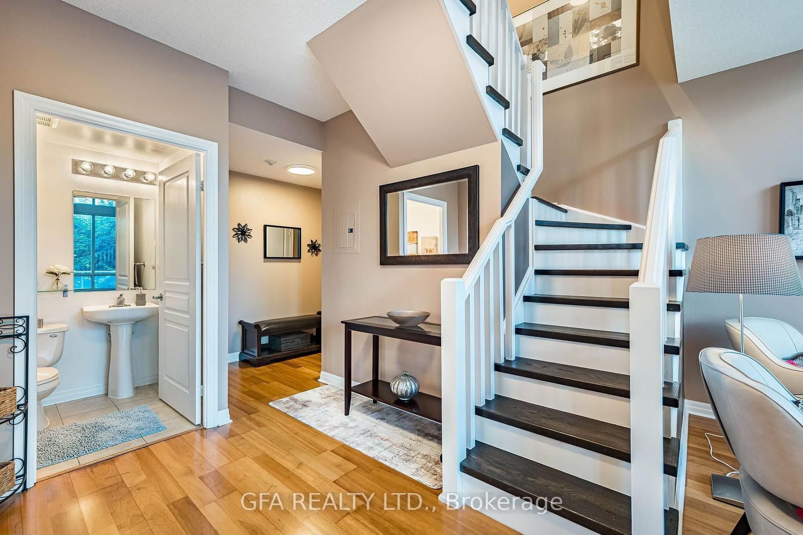 3939 Duke Of York Boulevard, Unit 306 thumbnail 7