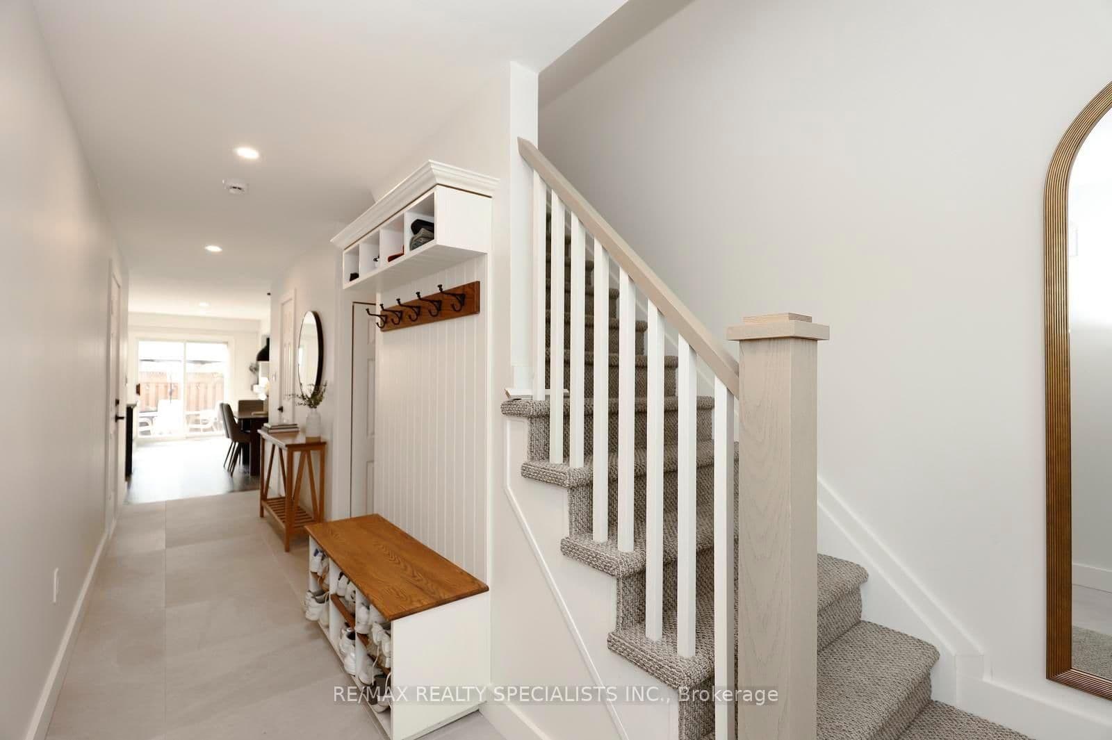 4434 Fairview Street thumbnail 6