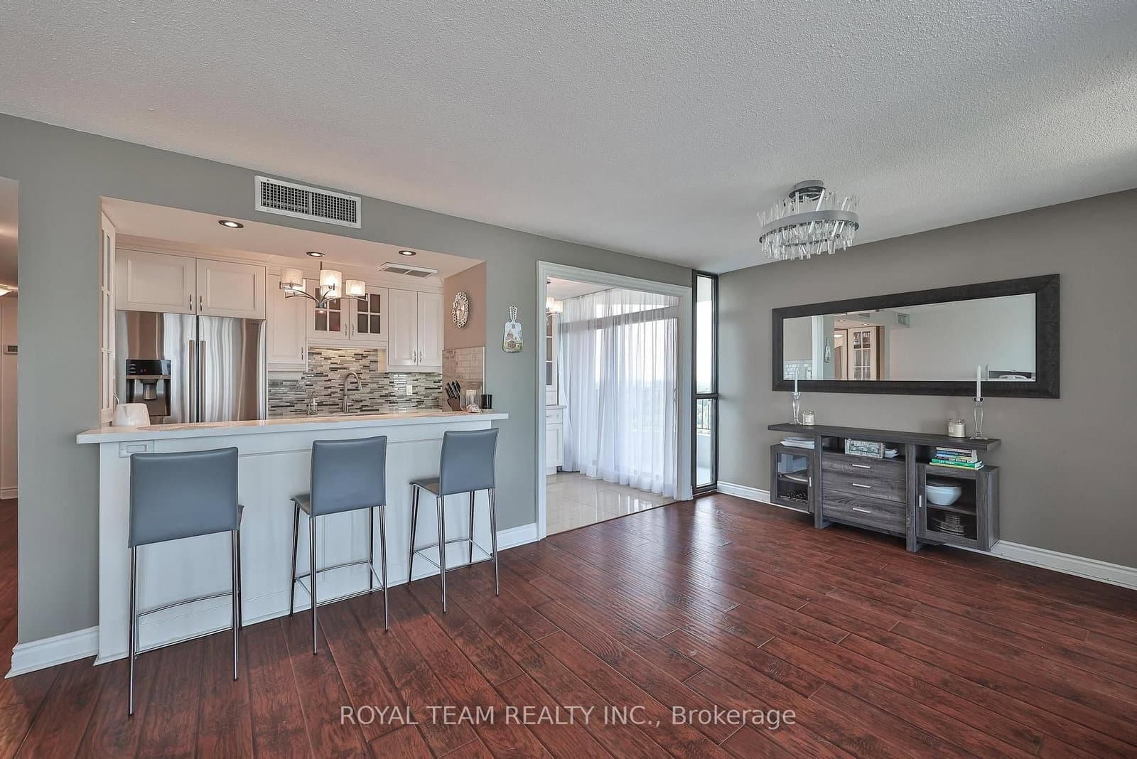 1333 Bloor Street, Unit 2004 thumbnail 11