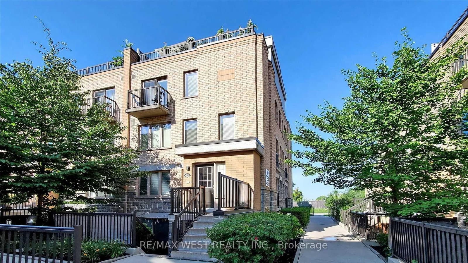 10 Foundry Avenue, Unit 240 - Image 1