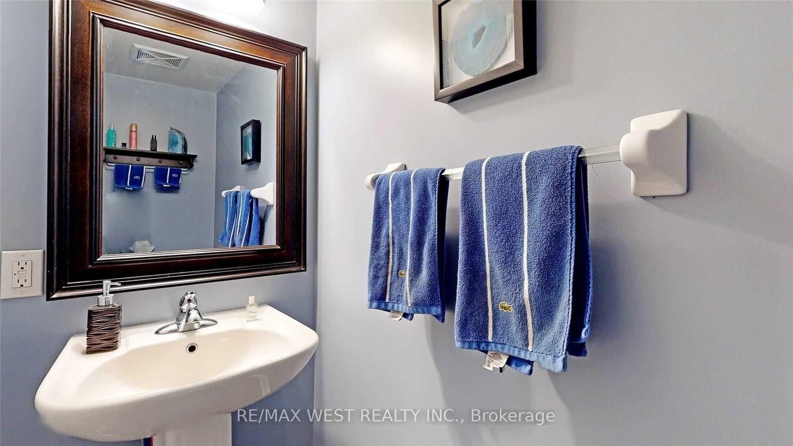10 Foundry Avenue, Unit 240 thumbnail 18
