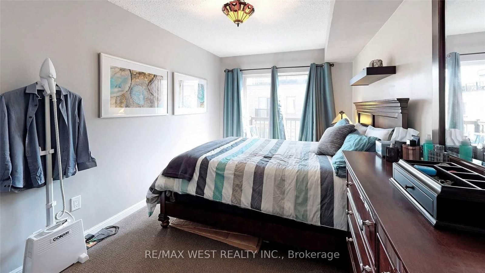 10 Foundry Avenue, Unit 240 thumbnail 21