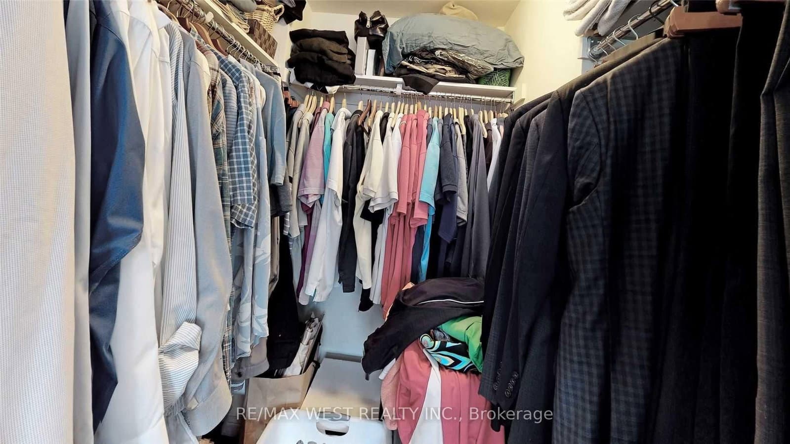 10 Foundry Avenue, Unit 240 thumbnail 26
