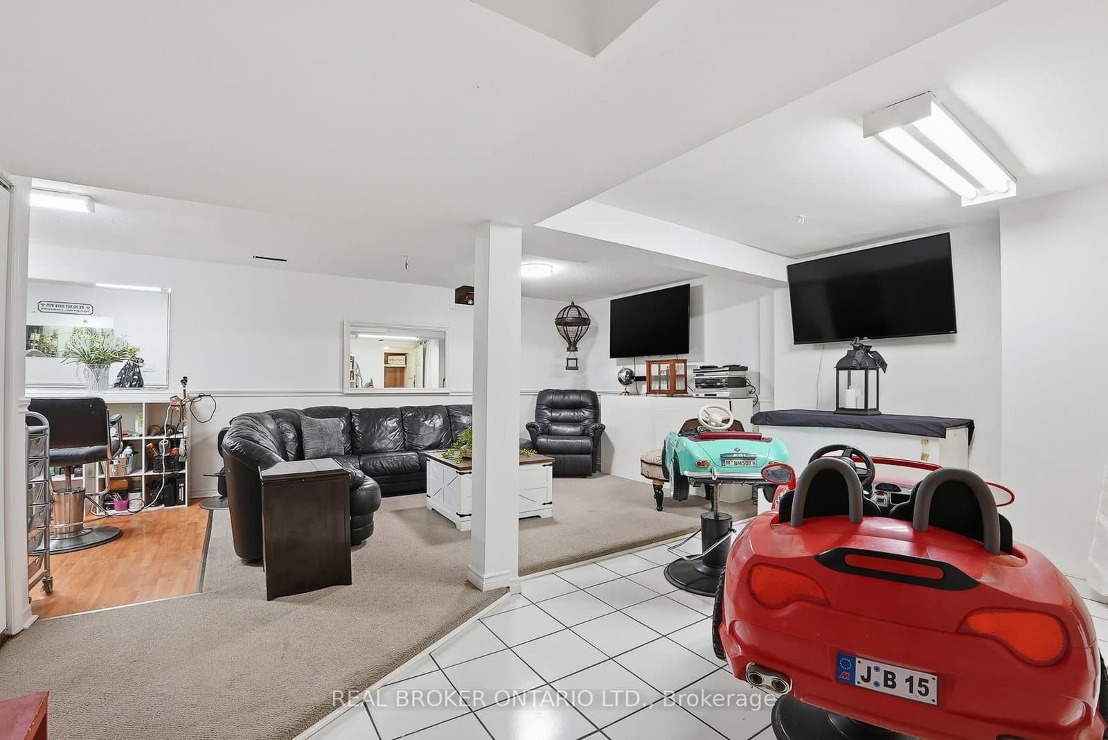 3260 Woodcroft Crescent thumbnail 29