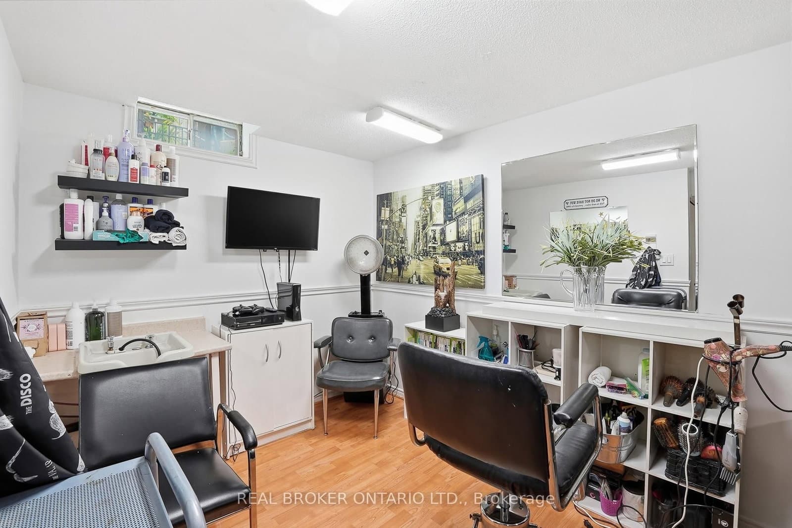 3260 Woodcroft Crescent thumbnail 31