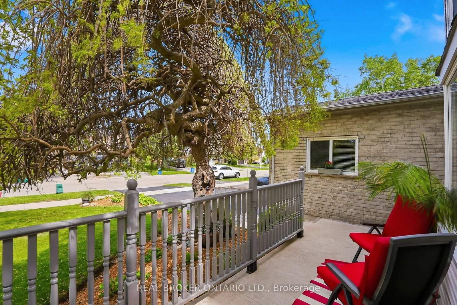 3260 Woodcroft Crescent thumbnail 4