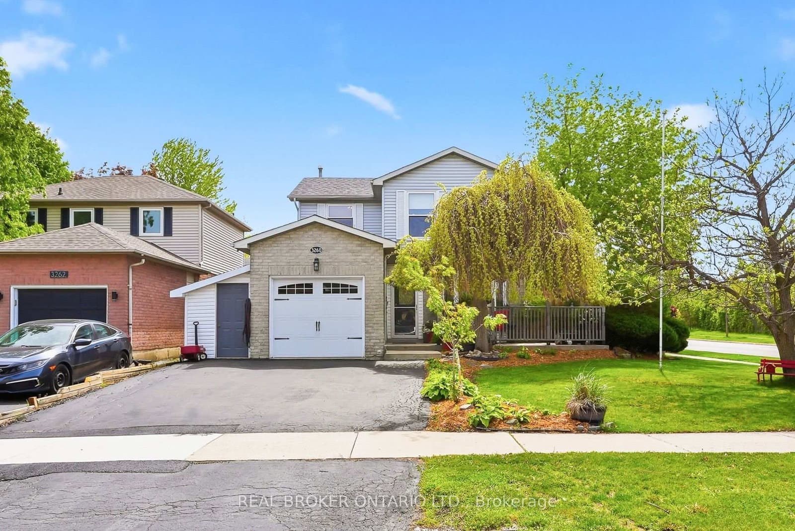3260 Woodcroft Crescent thumbnail 45