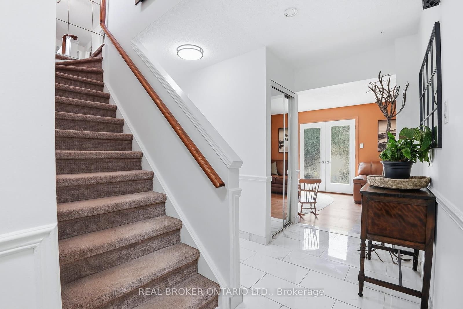 3260 Woodcroft Crescent thumbnail 7