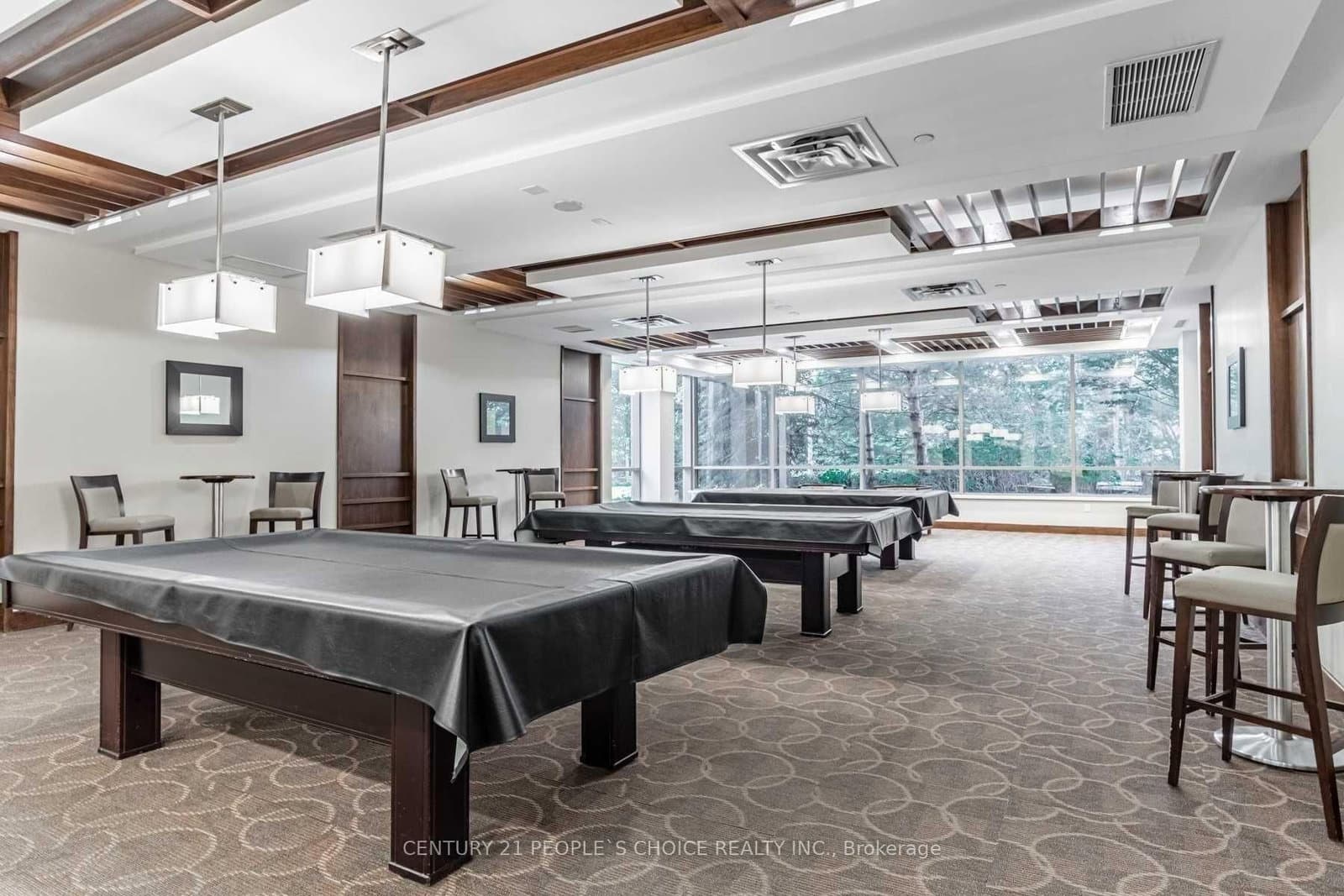 3880 Duke Of York Boulevard, Unit 1806 thumbnail 10