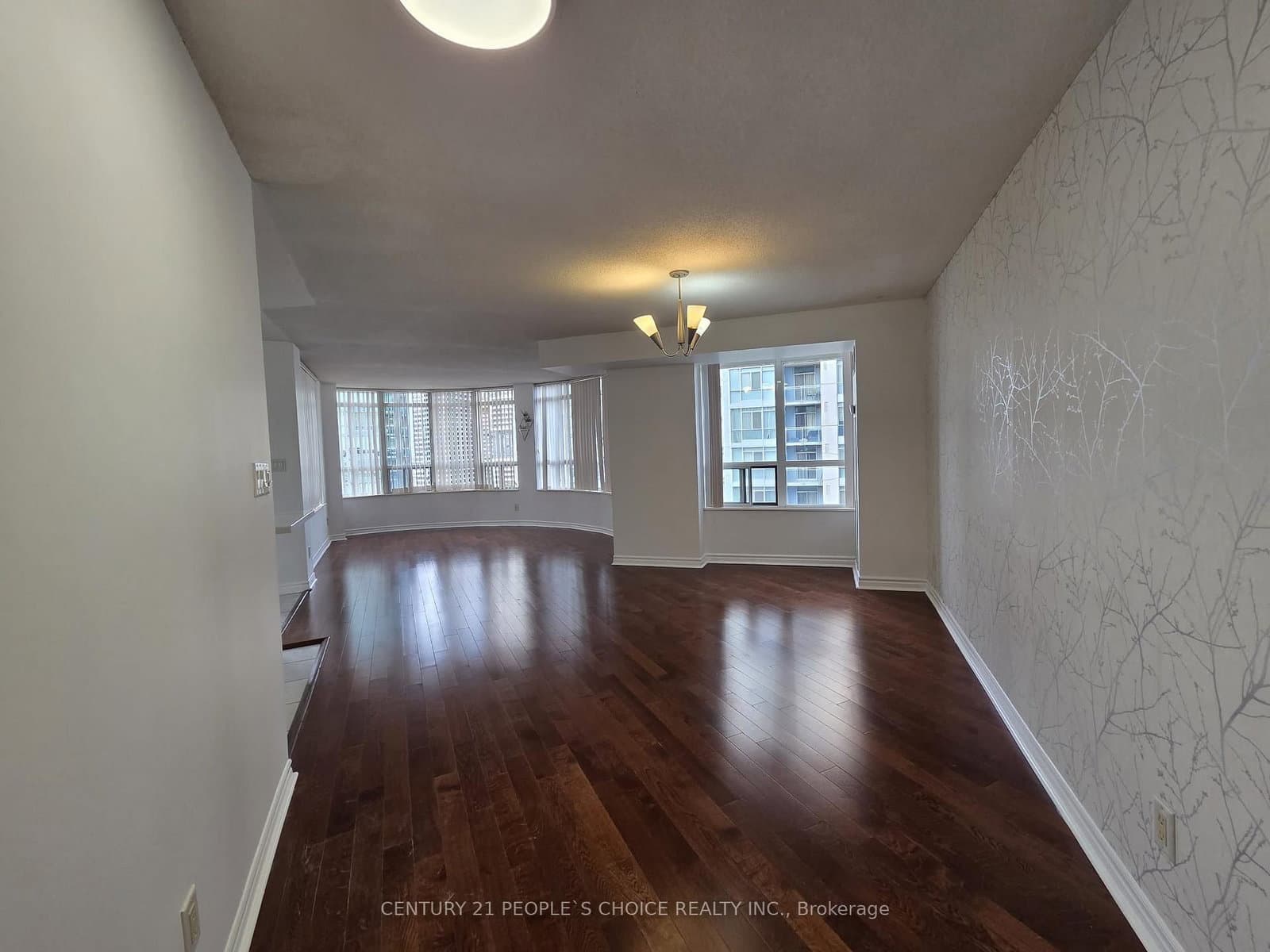 3880 Duke Of York Boulevard, Unit 1806 thumbnail 13