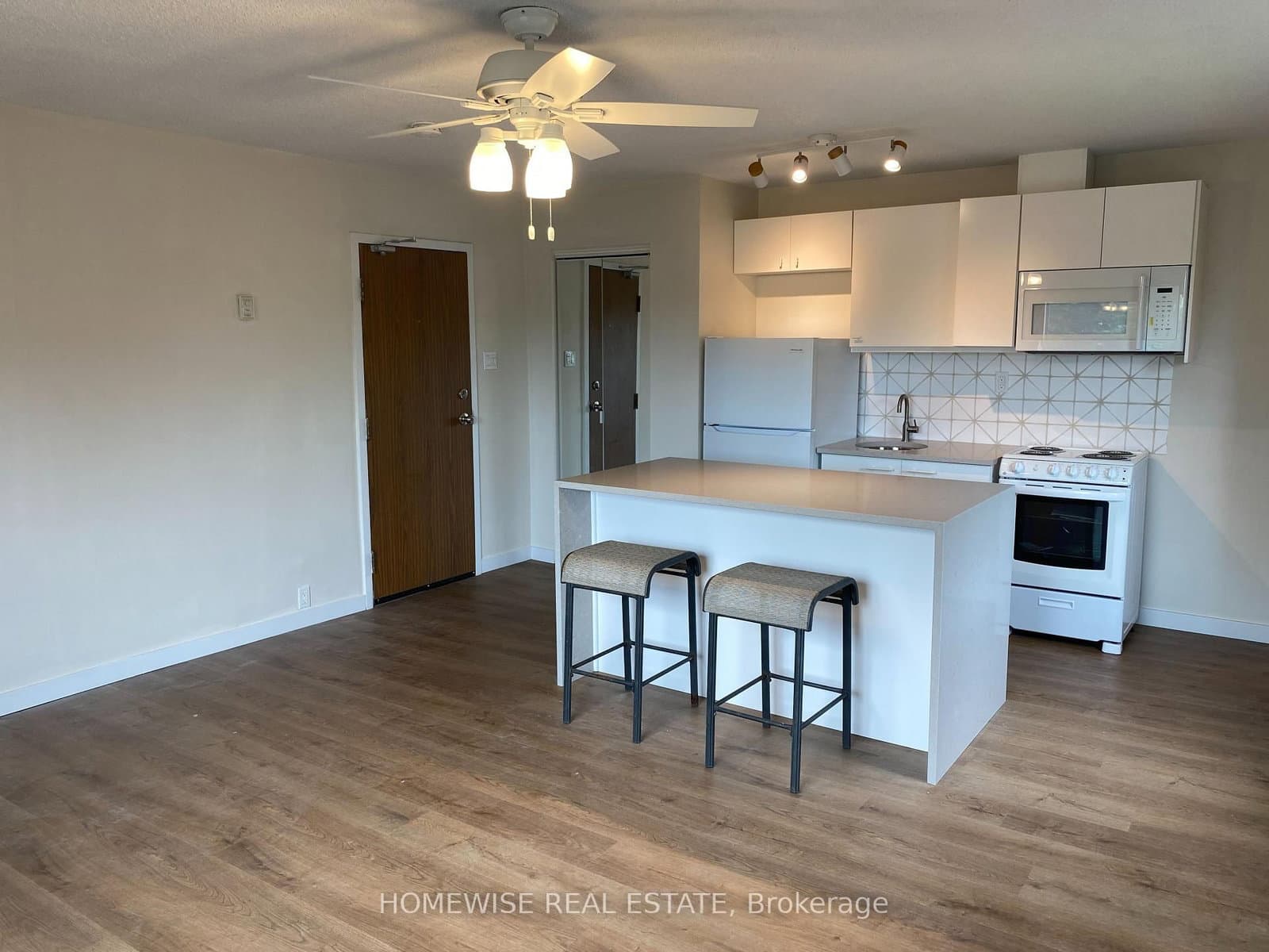 5 High Park Boulevard, Unit 302 - Image 1