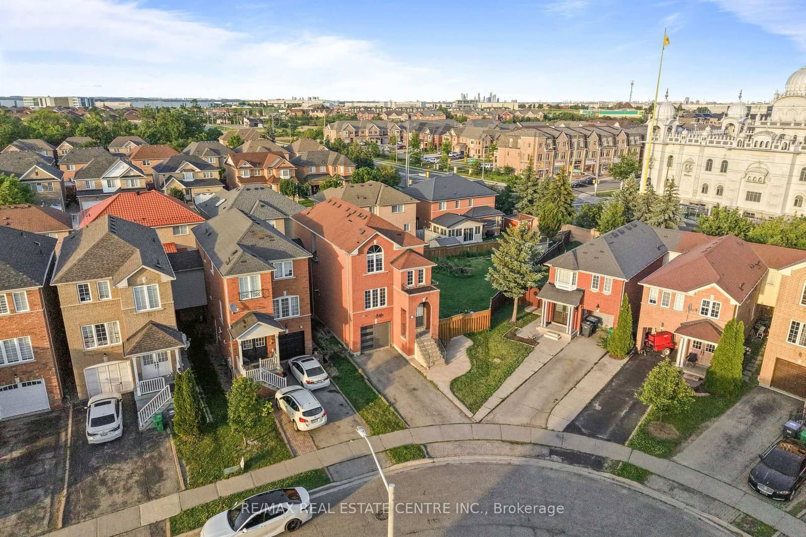 42 Domenico Crescent thumbnail 2