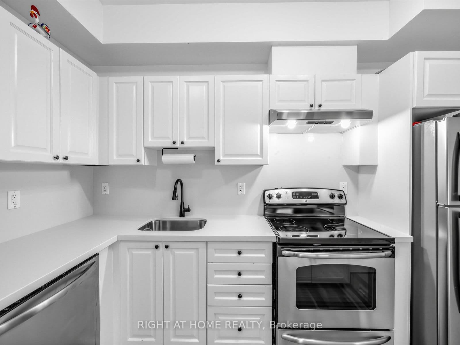 155 Legion Road N, Unit 208 thumbnail 13