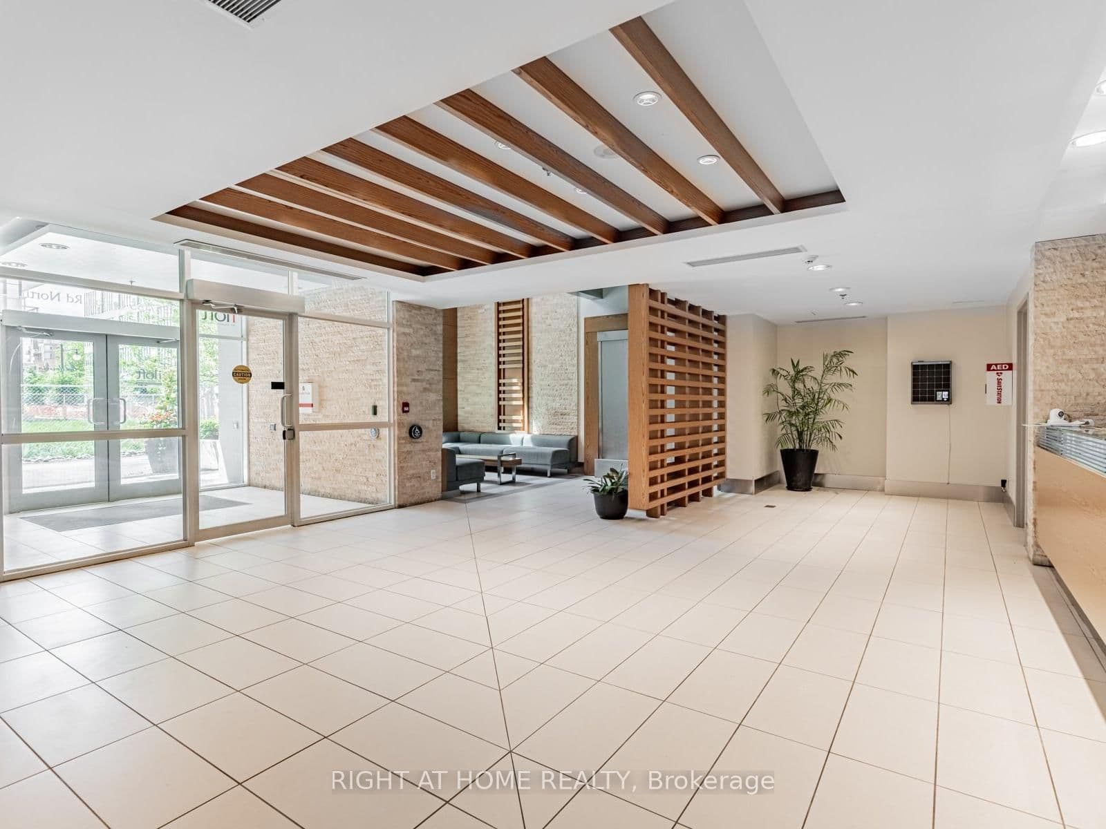 155 Legion Road N, Unit 208 thumbnail 23