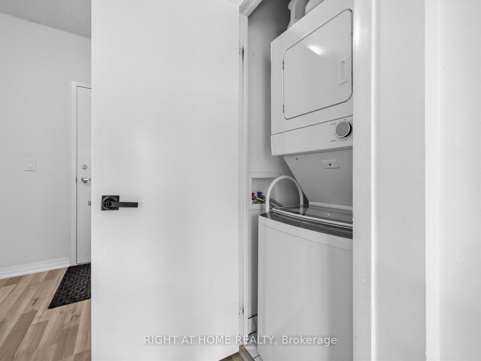 155 Legion Road N, Unit 208 thumbnail 3
