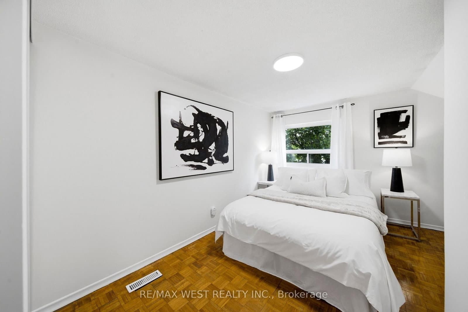25 Batavia Avenue thumbnail 10