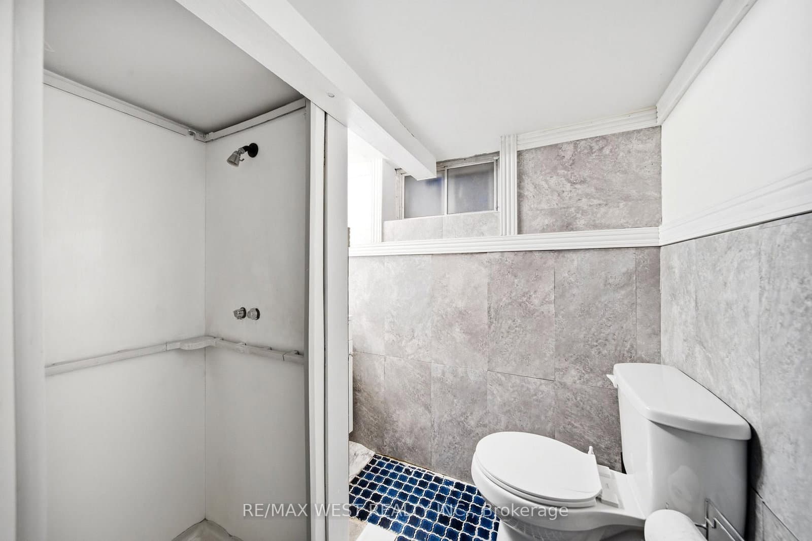 25 Batavia Avenue thumbnail 16