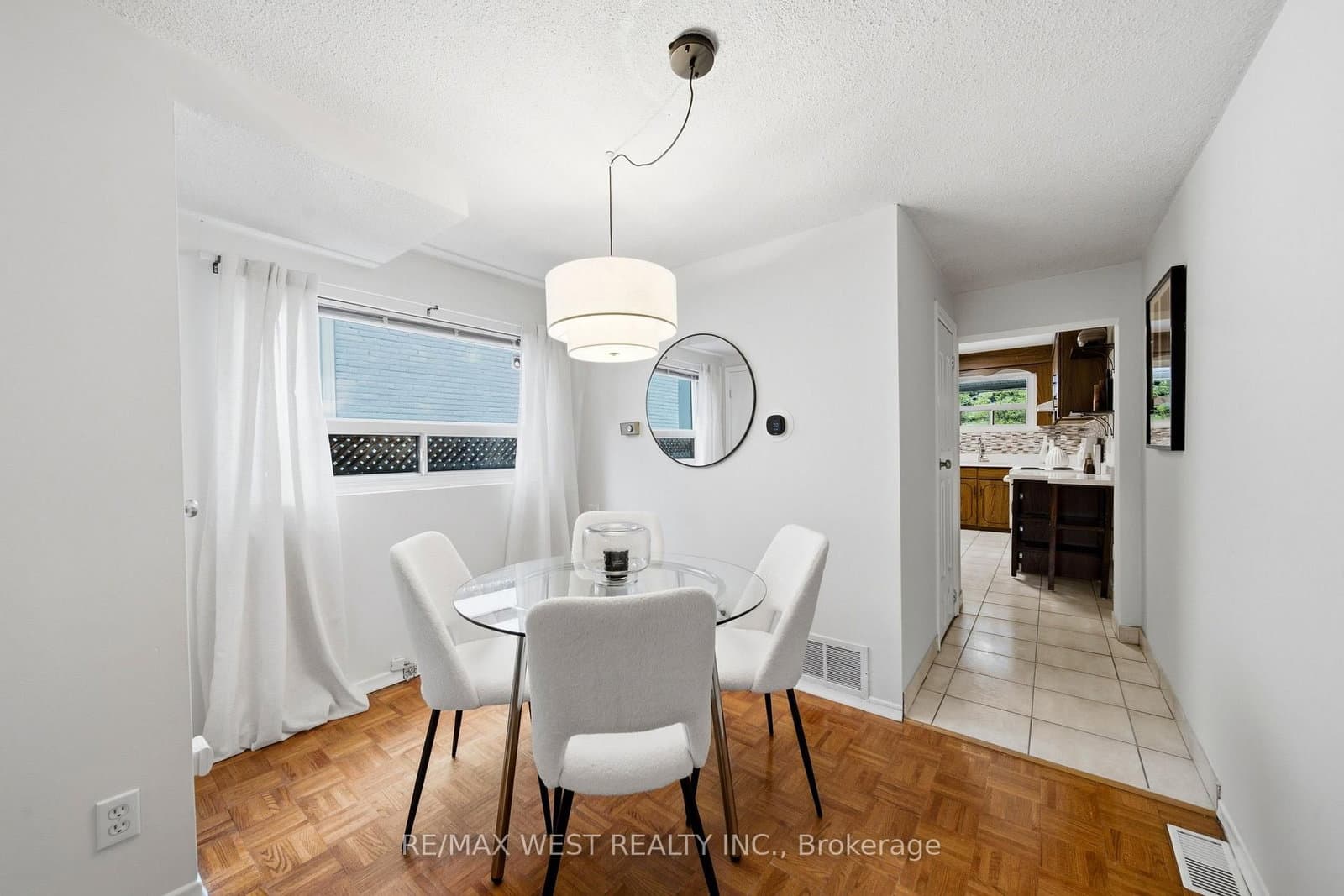 25 Batavia Avenue thumbnail 5