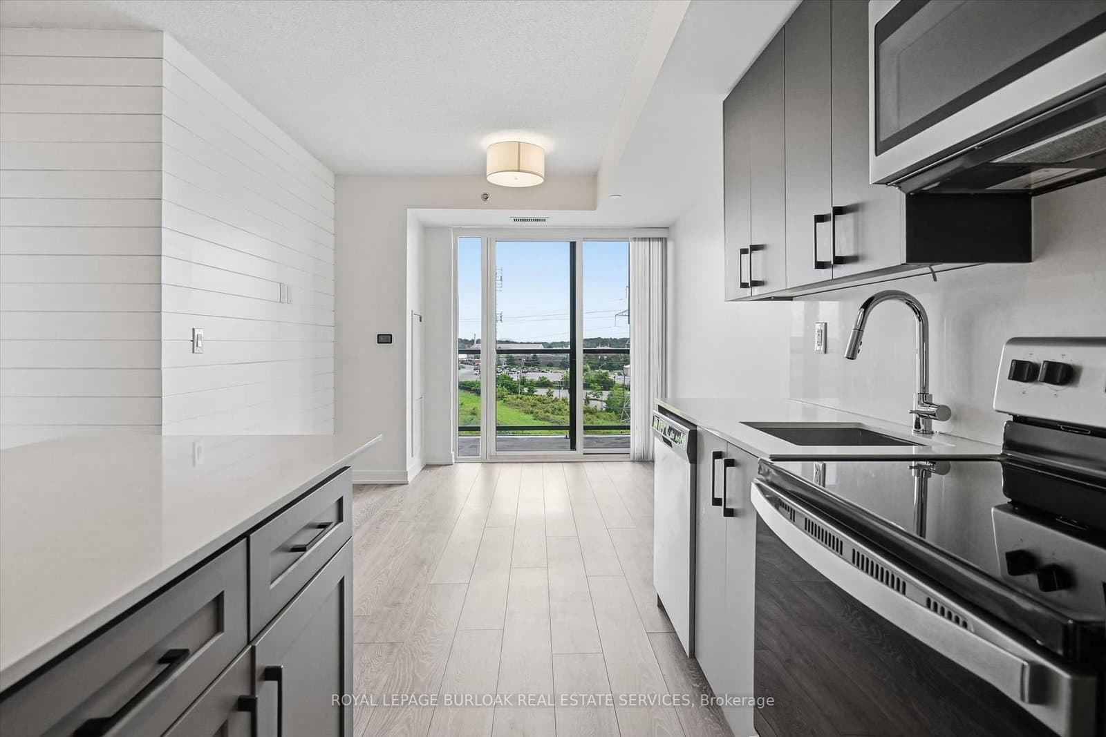 3200 Dakota Common, Unit B810 thumbnail 10
