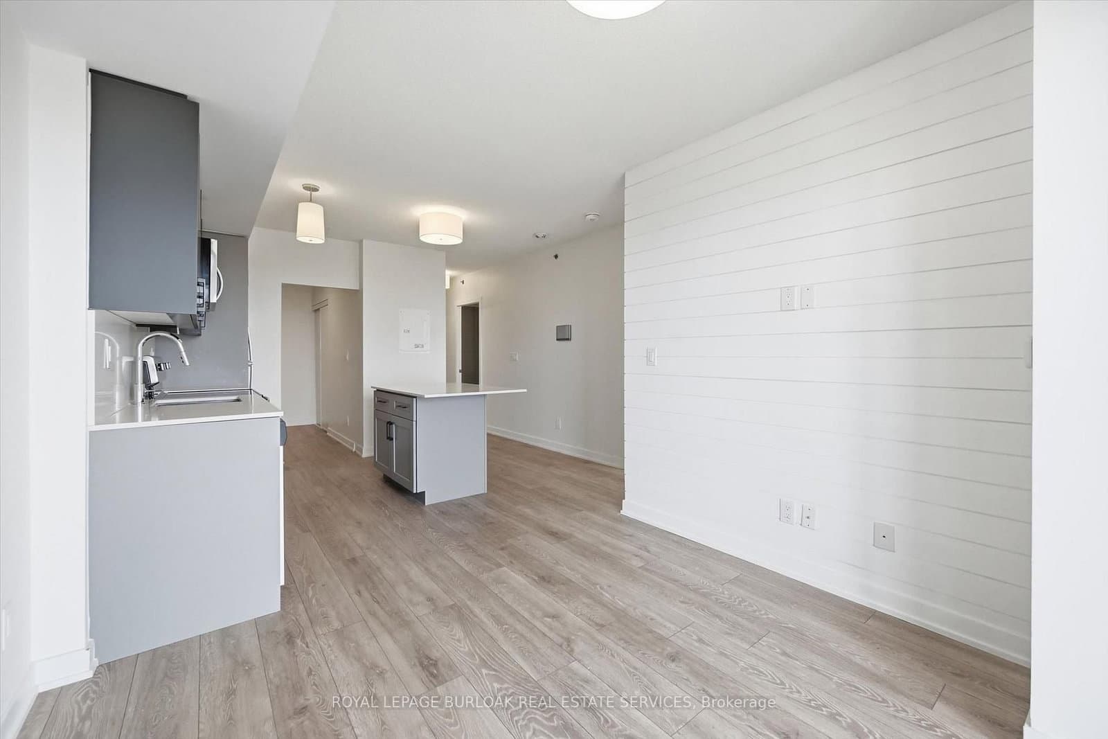 3200 Dakota Common, Unit B810 thumbnail 13
