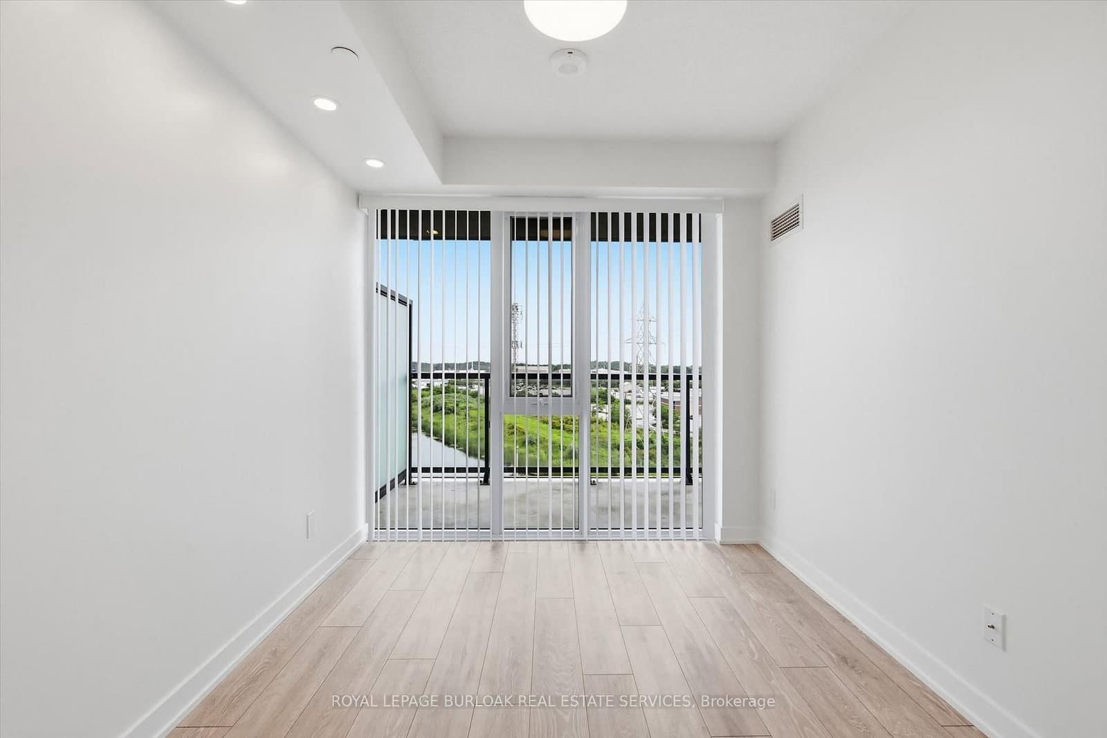 3200 Dakota Common, Unit B810 thumbnail 19