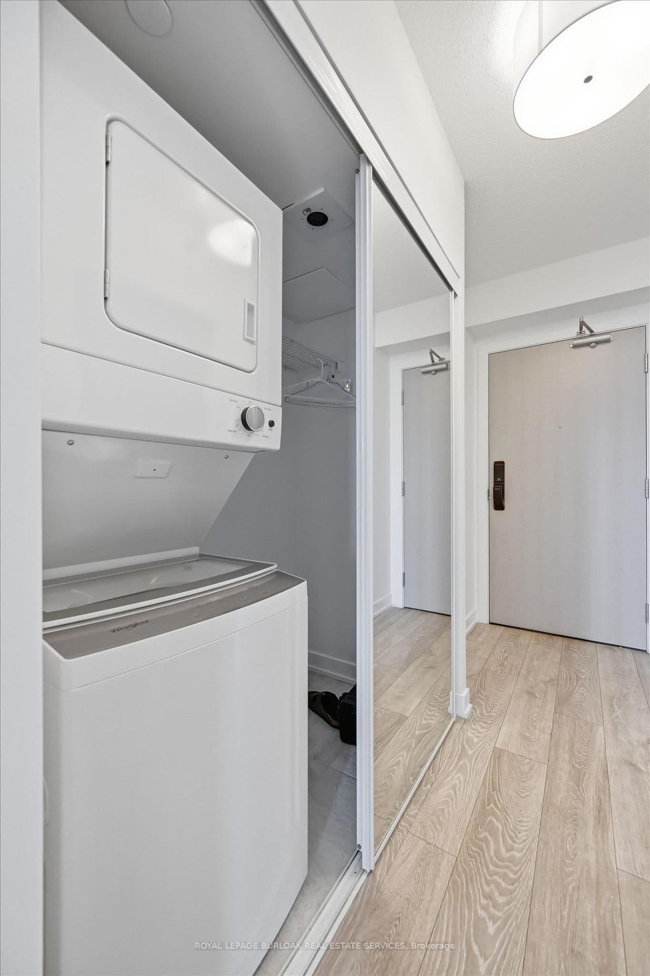 3200 Dakota Common, Unit B810 thumbnail 24