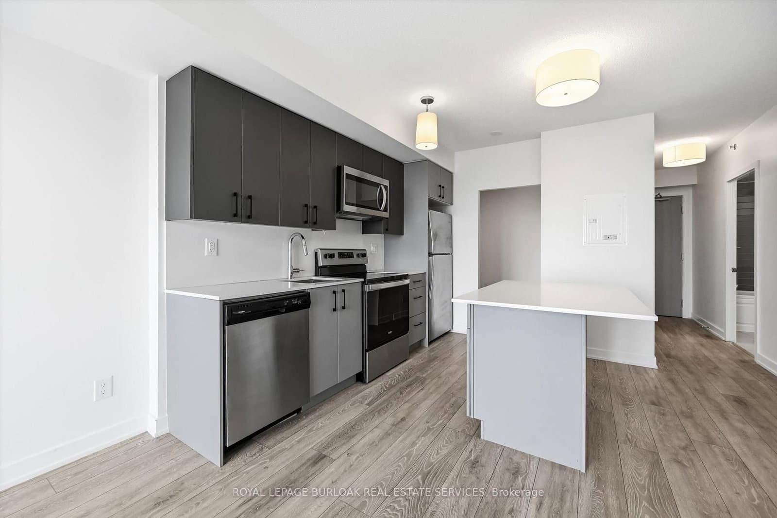 3200 Dakota Common, Unit B810 thumbnail 8