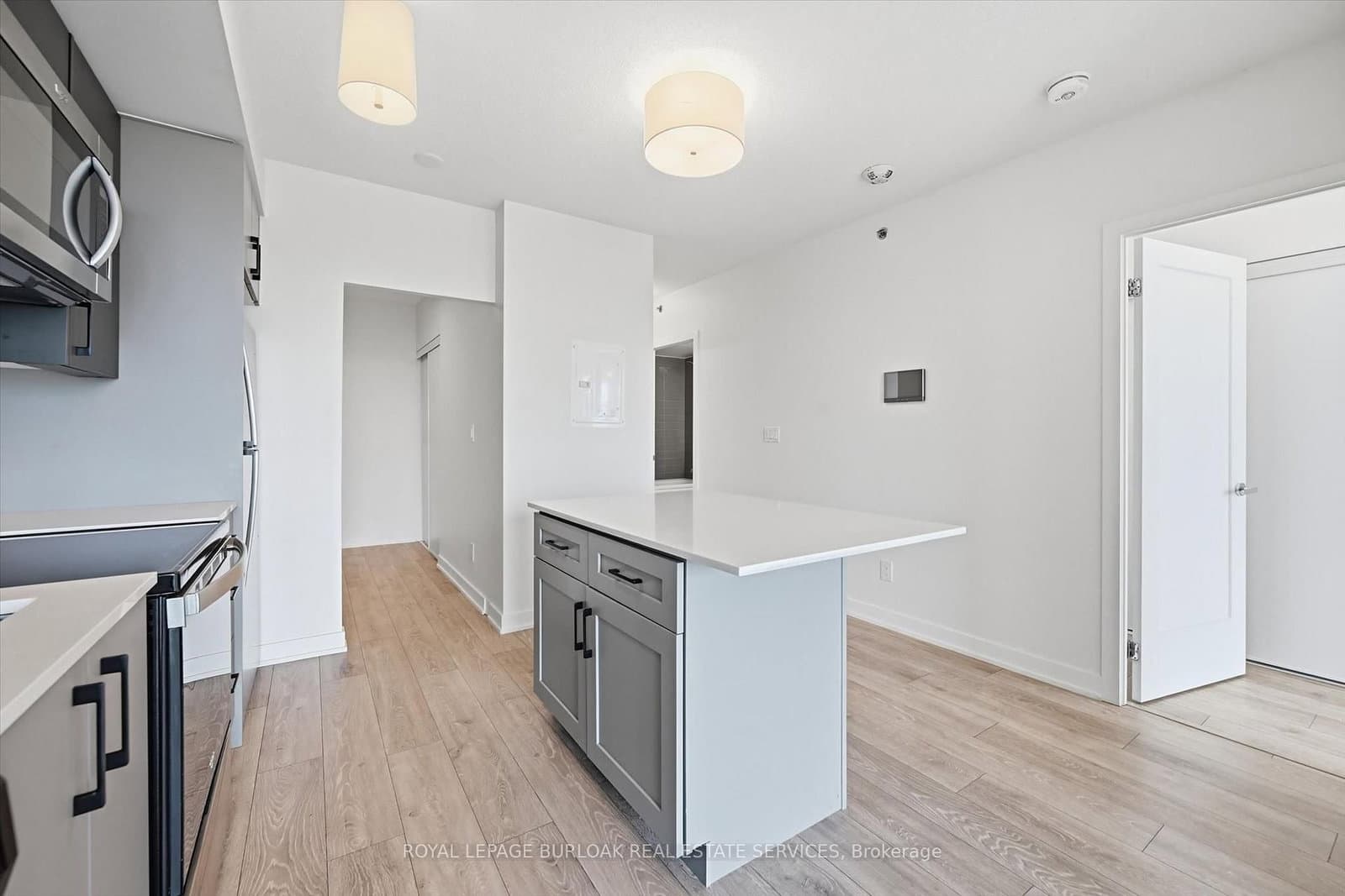 3200 Dakota Common, Unit B810 thumbnail 9