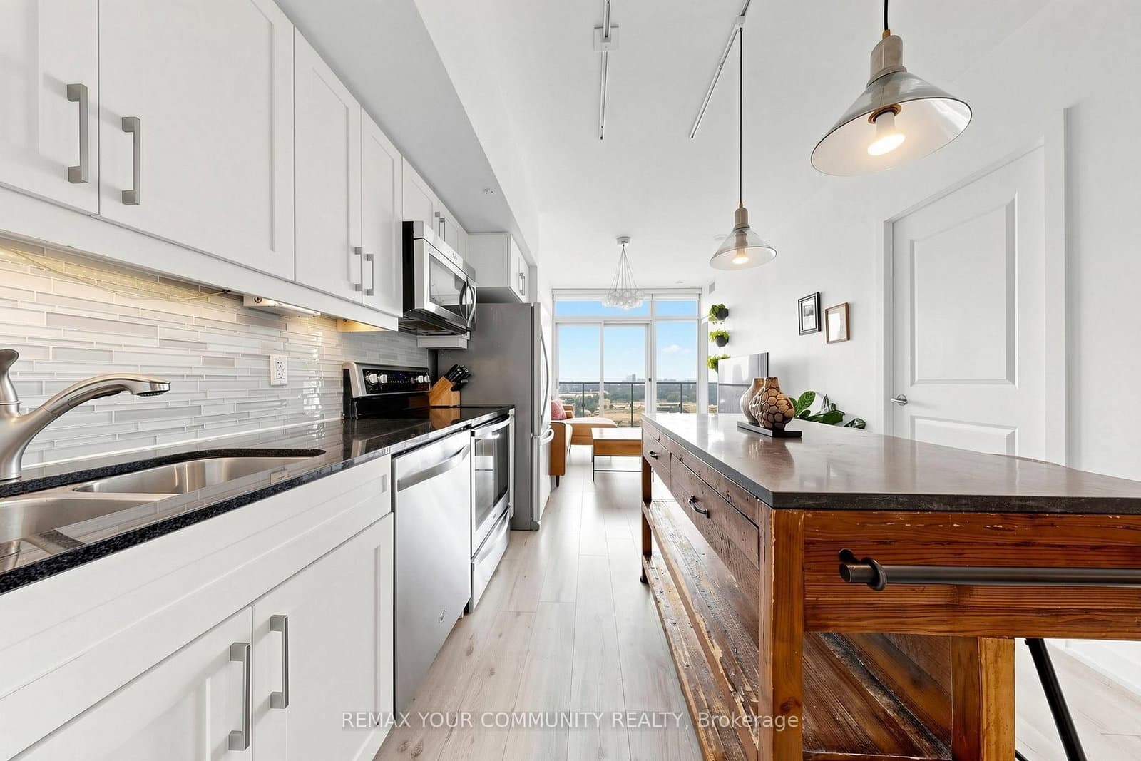 105 The Queensway Avenue, Unit 2304 thumbnail 13