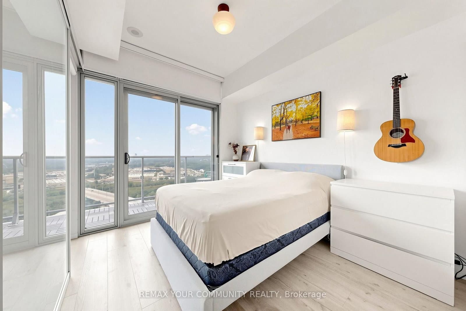 105 The Queensway Avenue, Unit 2304 thumbnail 18