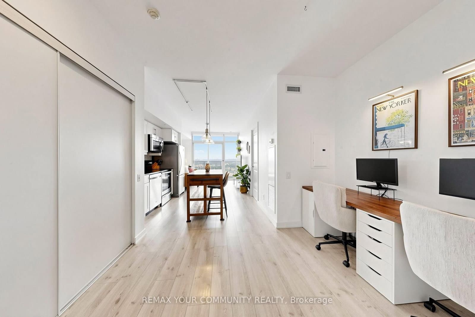 105 The Queensway Avenue, Unit 2304 thumbnail 24