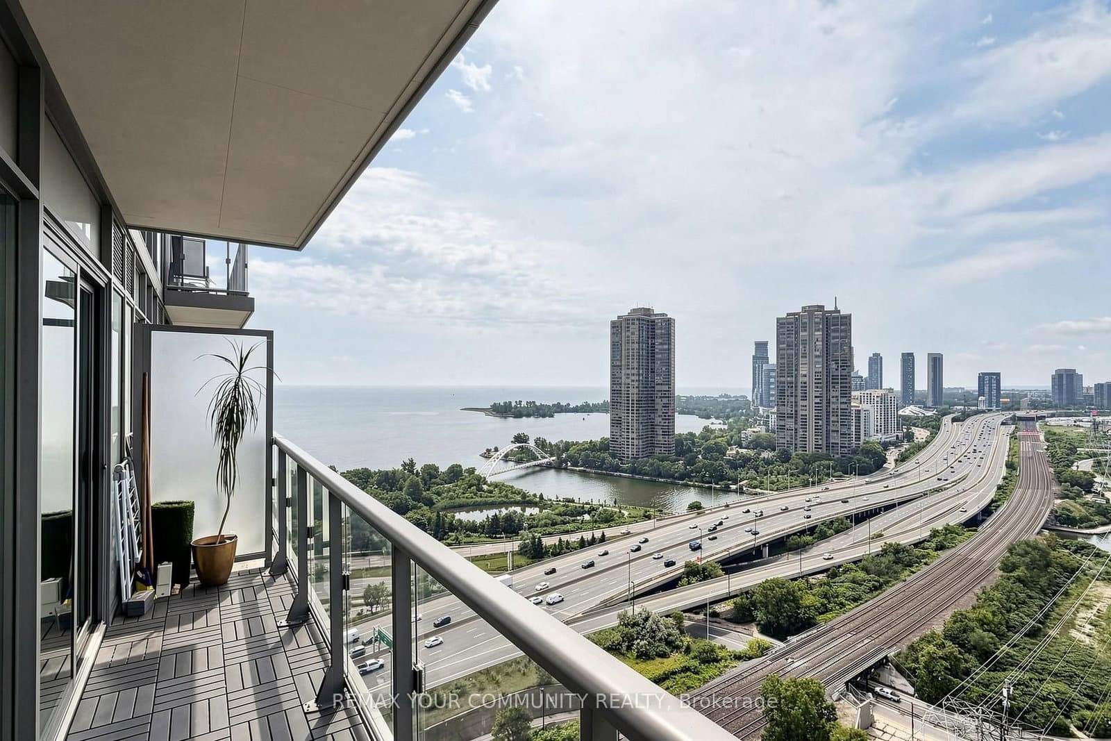 105 The Queensway Avenue, Unit 2304 thumbnail 29