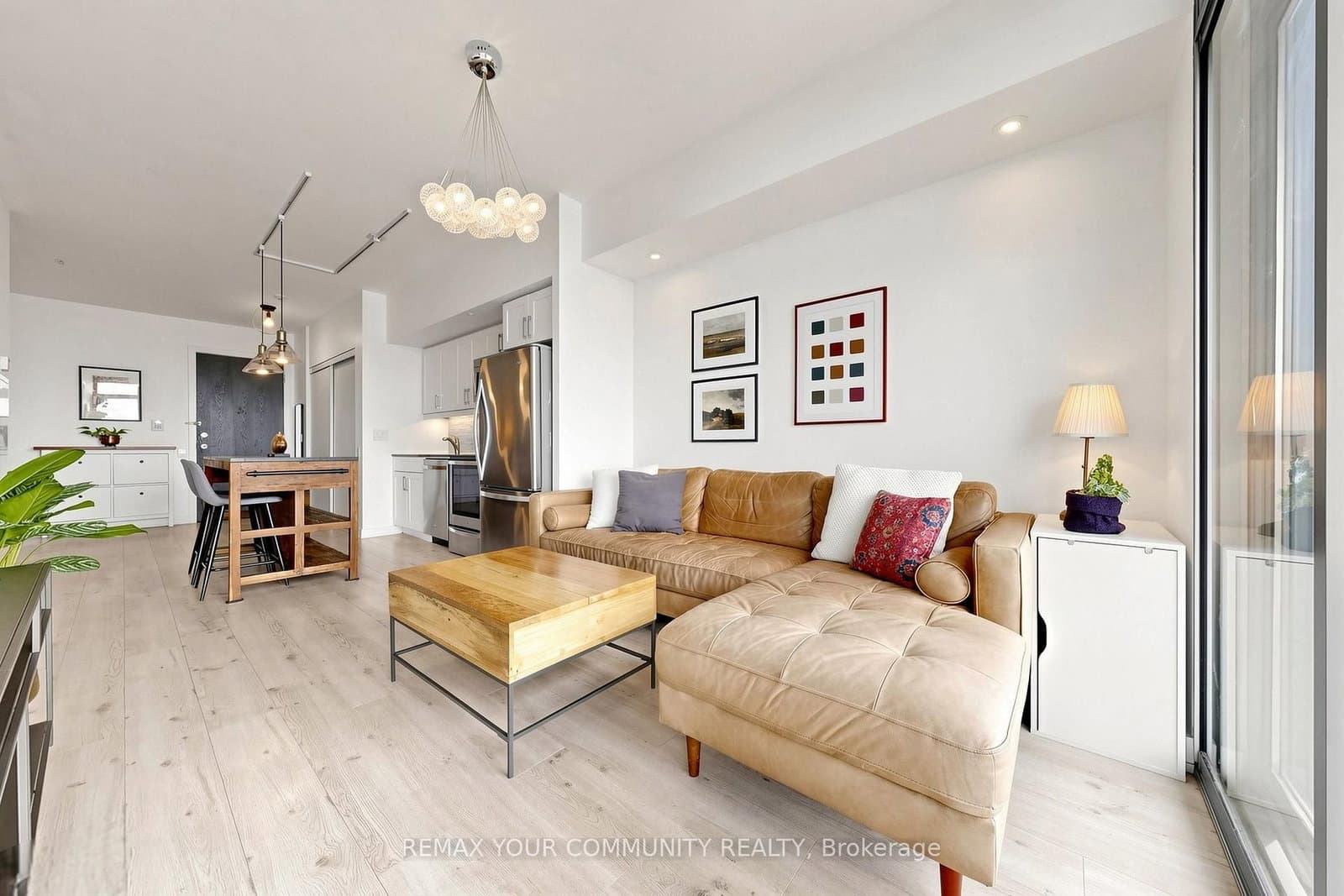 105 The Queensway Avenue, Unit 2304 thumbnail 9
