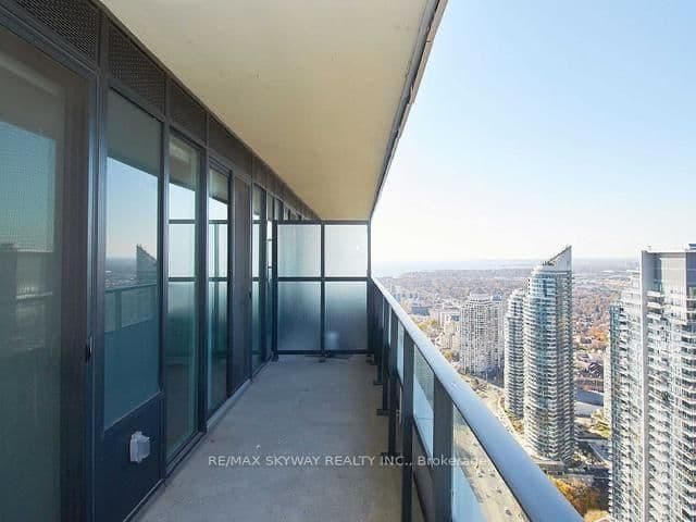 30 Shore Breeze Drive, Unit 4511 thumbnail 18