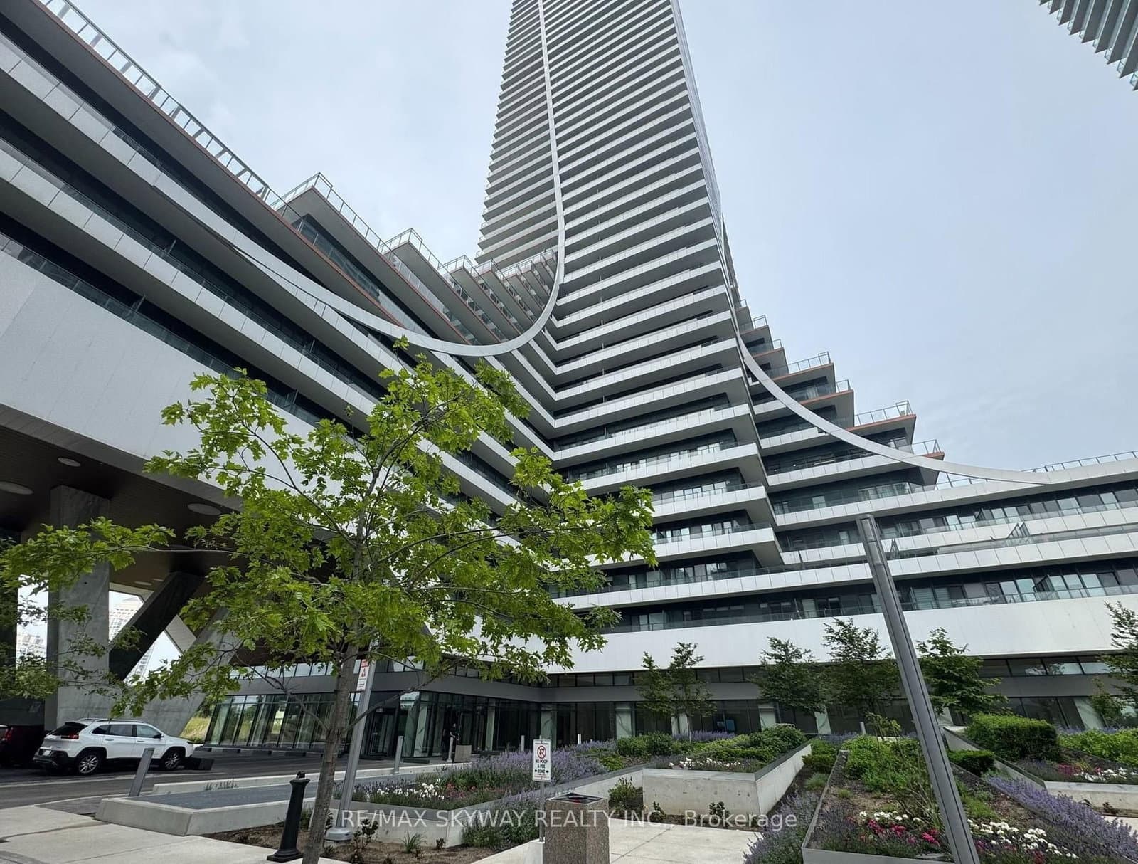 30 Shore Breeze Drive, Unit 4511 thumbnail 3