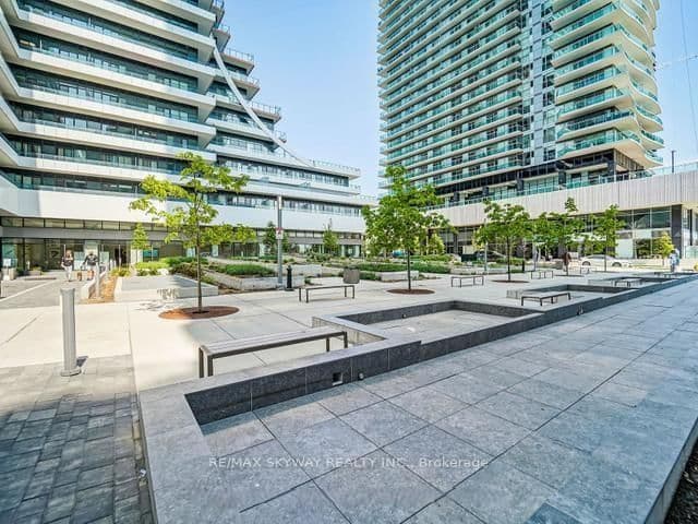 30 Shore Breeze Drive, Unit 4511 thumbnail 4