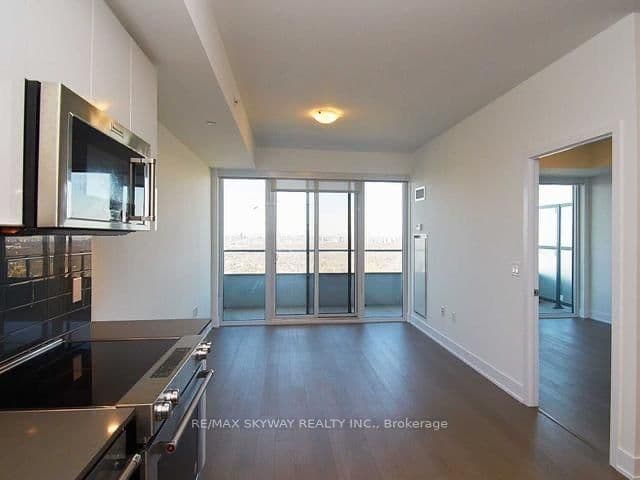 30 Shore Breeze Drive, Unit 4511 thumbnail 8