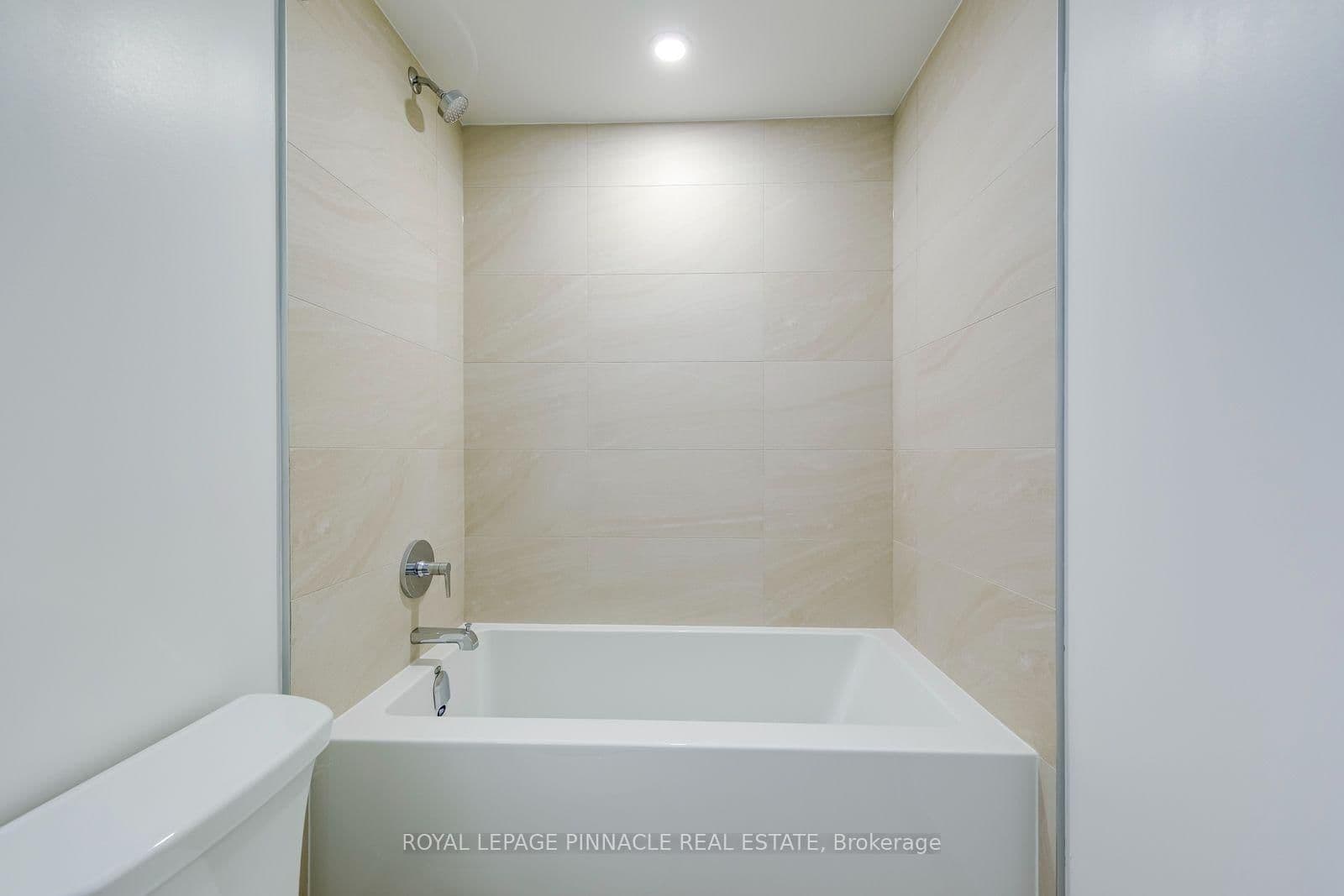 4015 The Exchange Road, Unit 1504 thumbnail 32