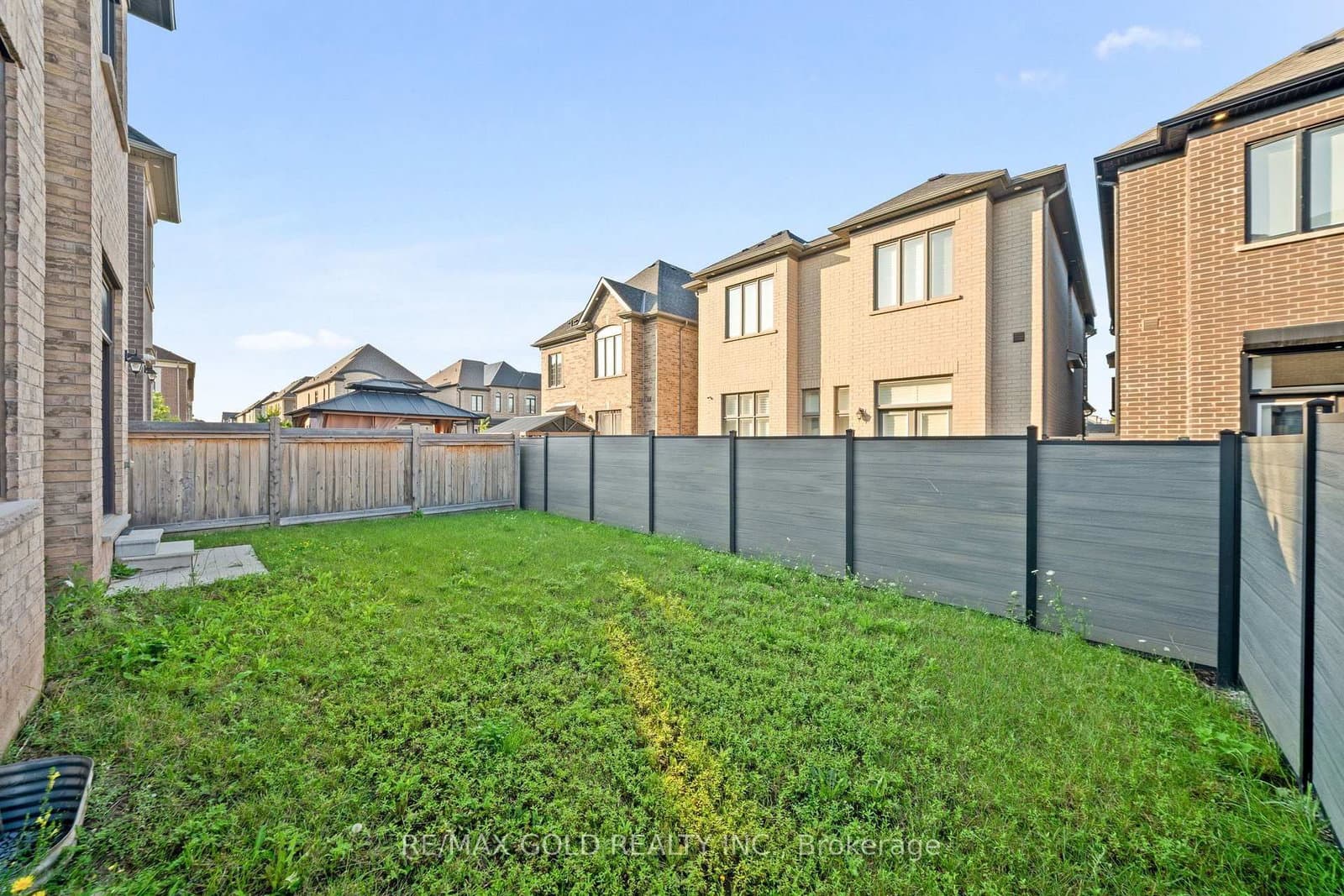 1199 QUEENS PLATE Road E thumbnail 43