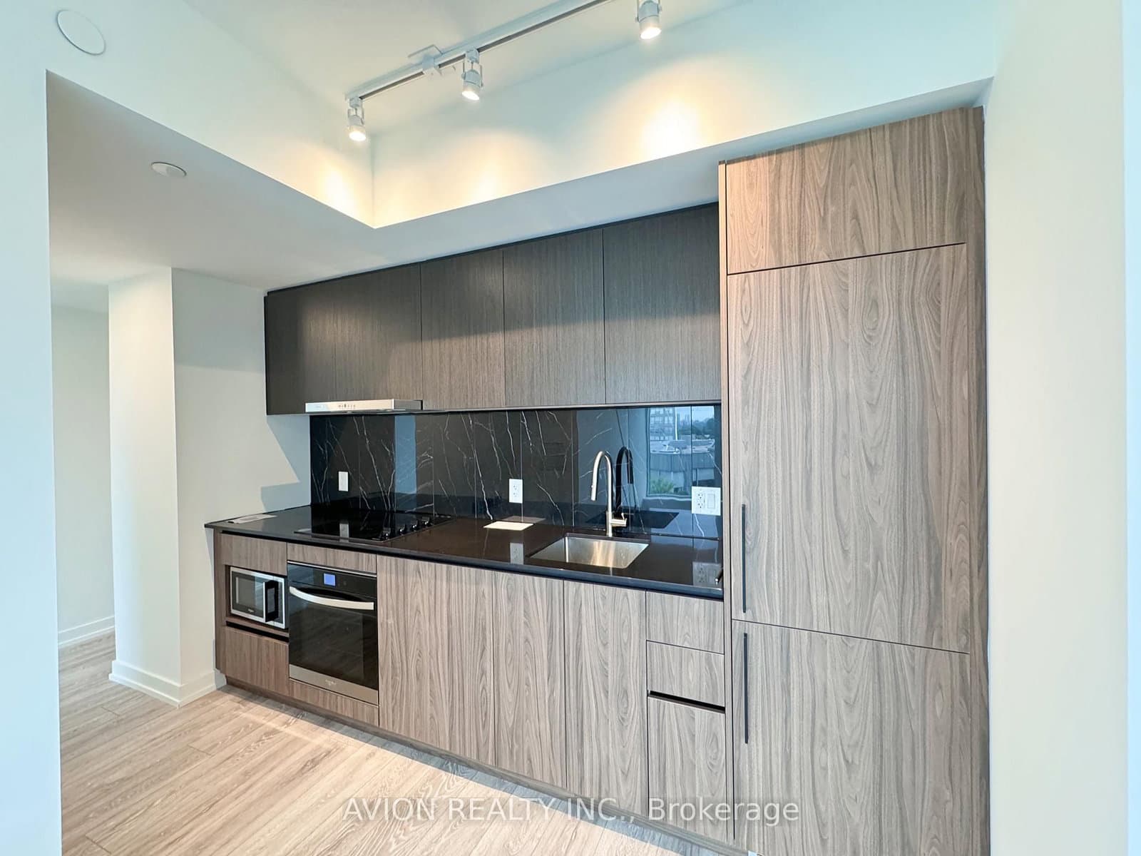 1100 Sheppard Avenue W, Unit 907 thumbnail 7