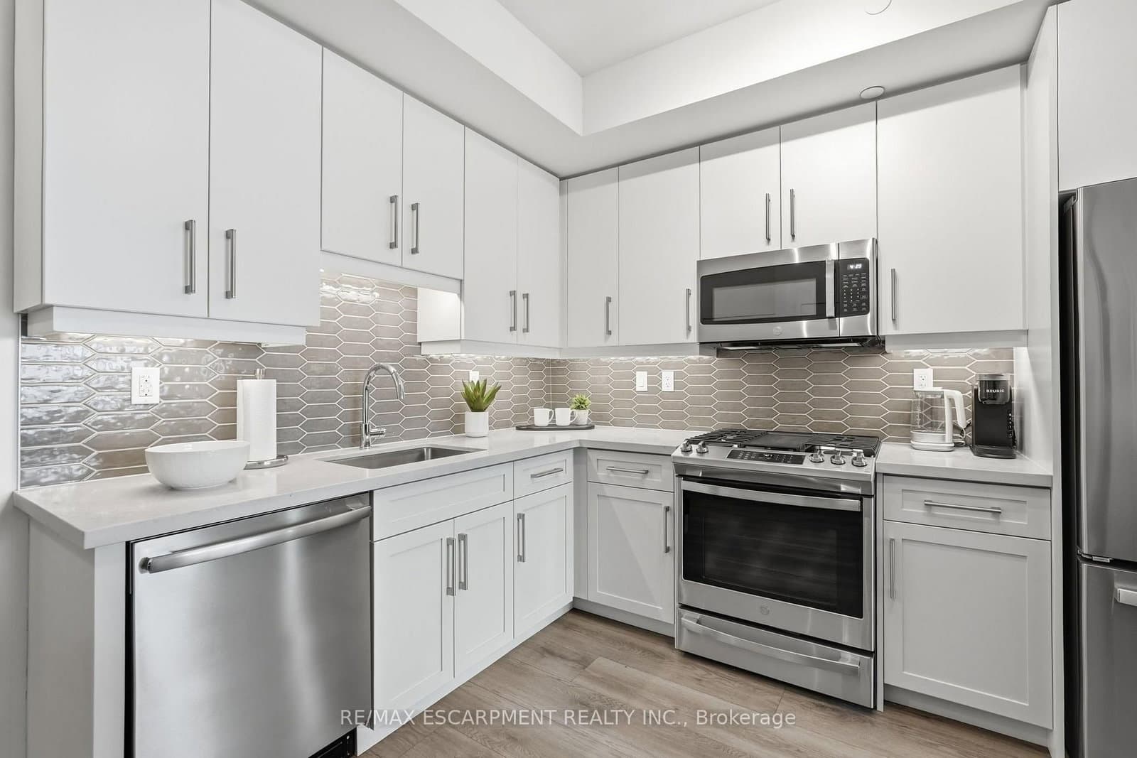 2007 James Street, Unit 1804 thumbnail 10