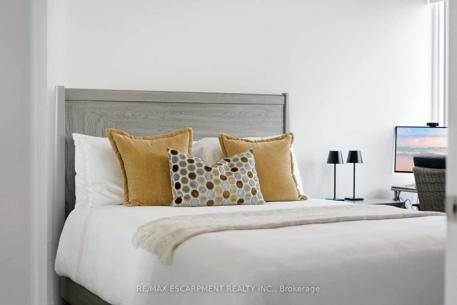 2007 James Street, Unit 1804 thumbnail 23