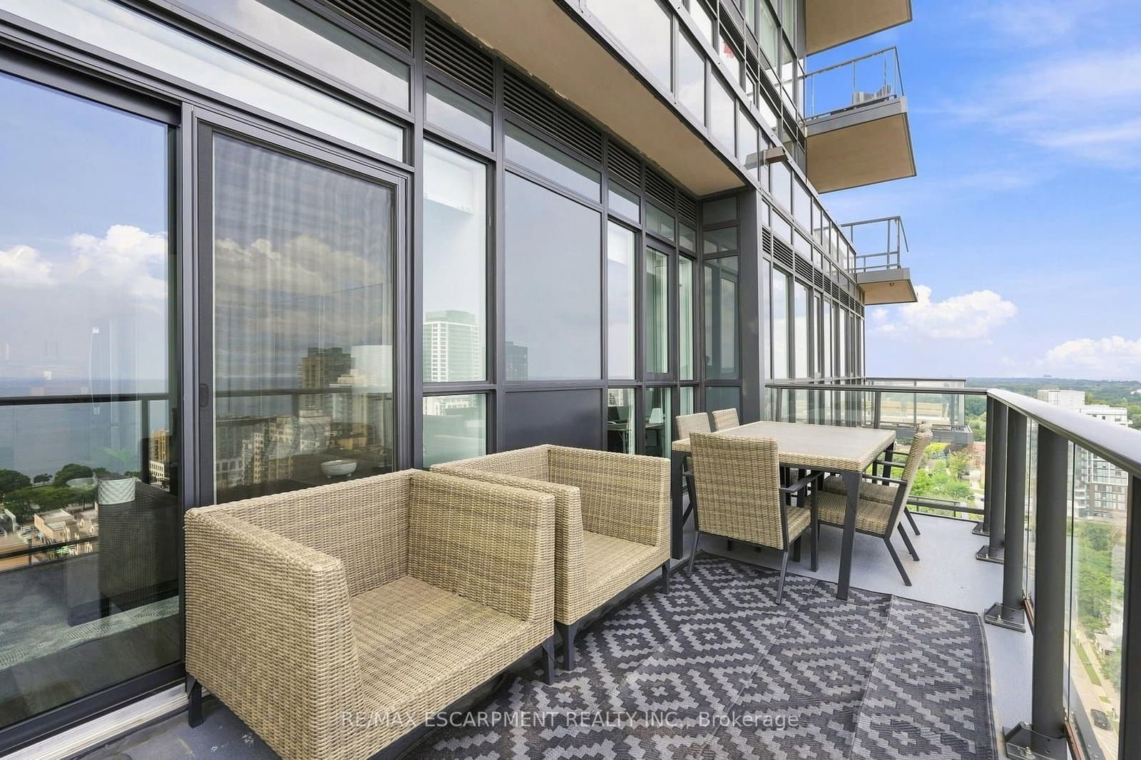 2007 James Street, Unit 1804 thumbnail 30