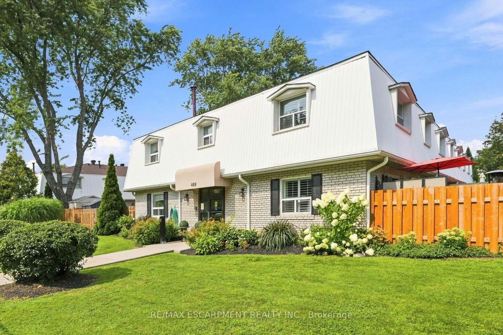 469 Claridge Road, Unit 6 - Image 1