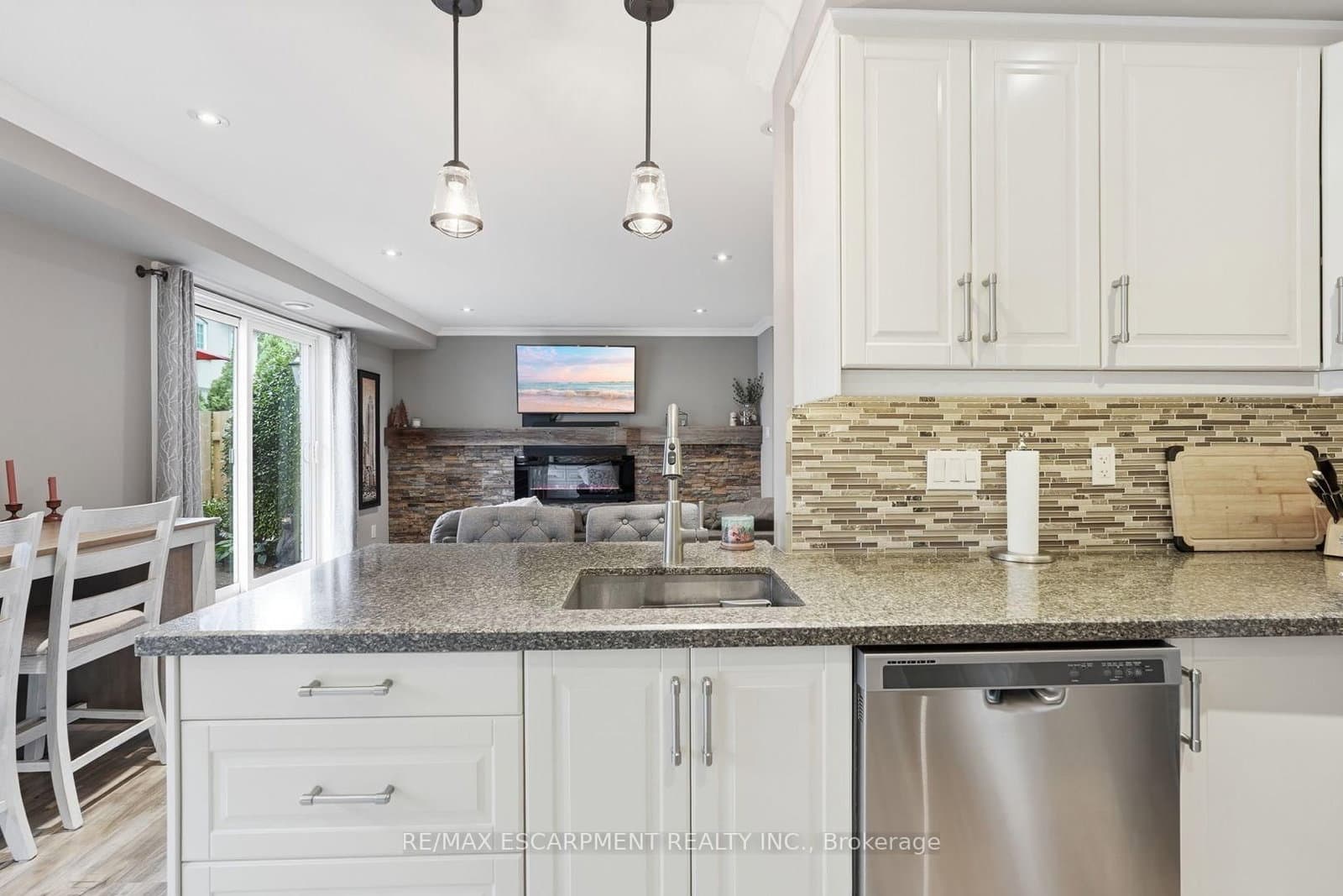 469 Claridge Road, Unit 6 thumbnail 6