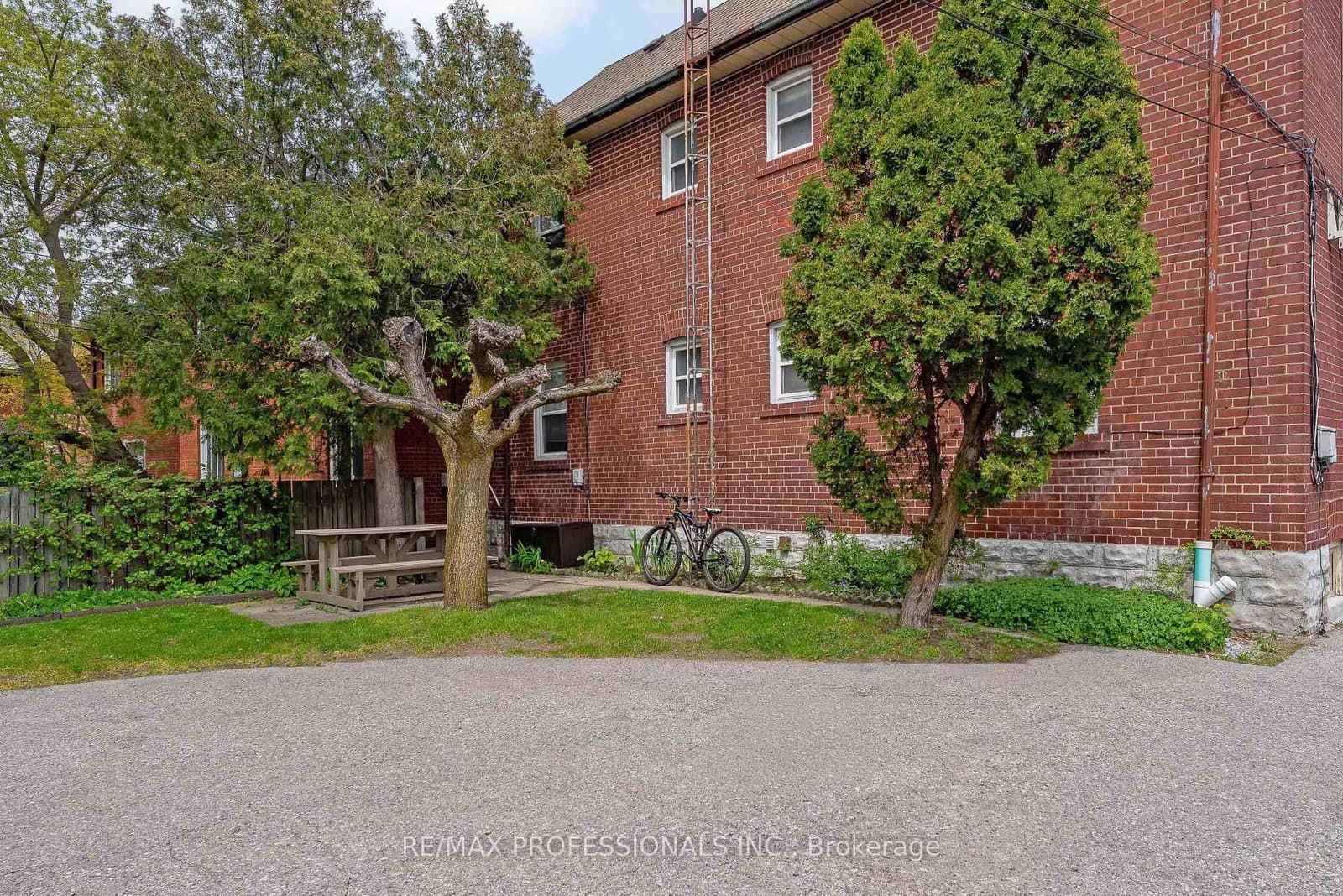308 Jane Street, Unit Upper thumbnail 27
