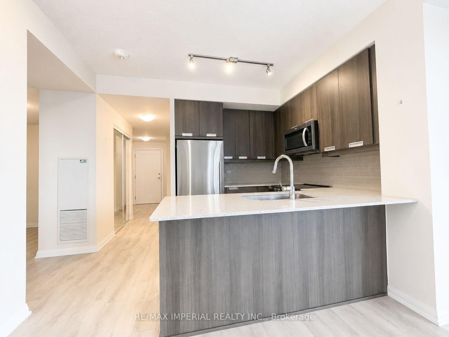 65 Watergarden Drive, Unit 403, Primary Bedroom thumbnail 10