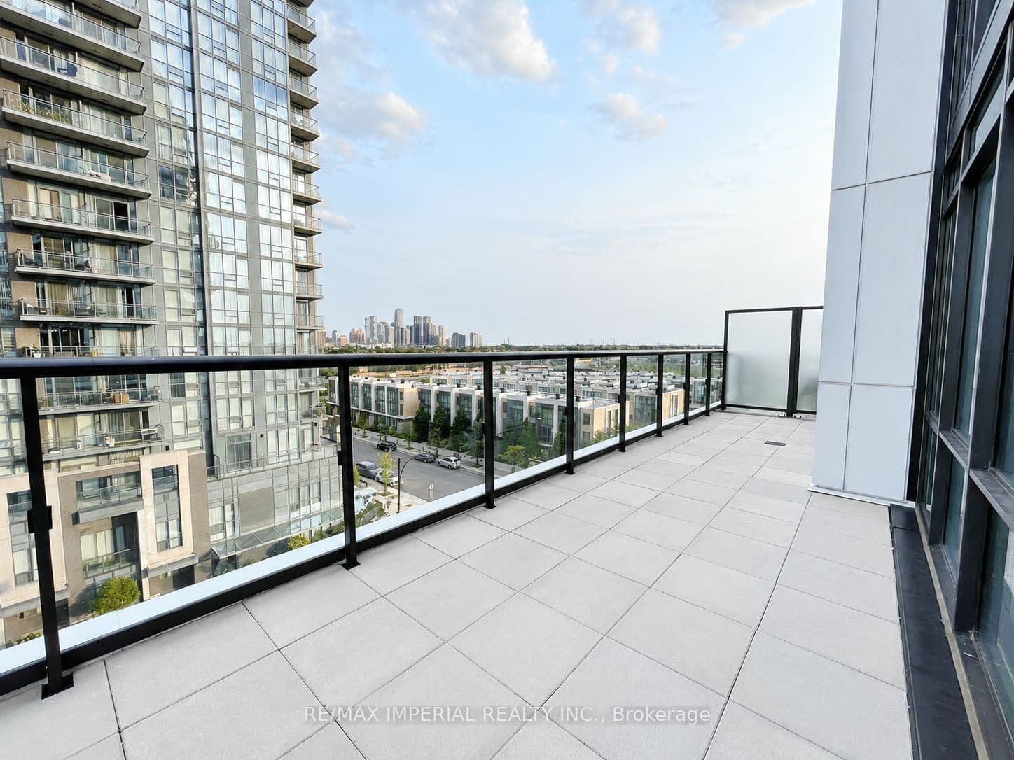 65 Watergarden Drive, Unit 403, Primary Bedroom thumbnail 14